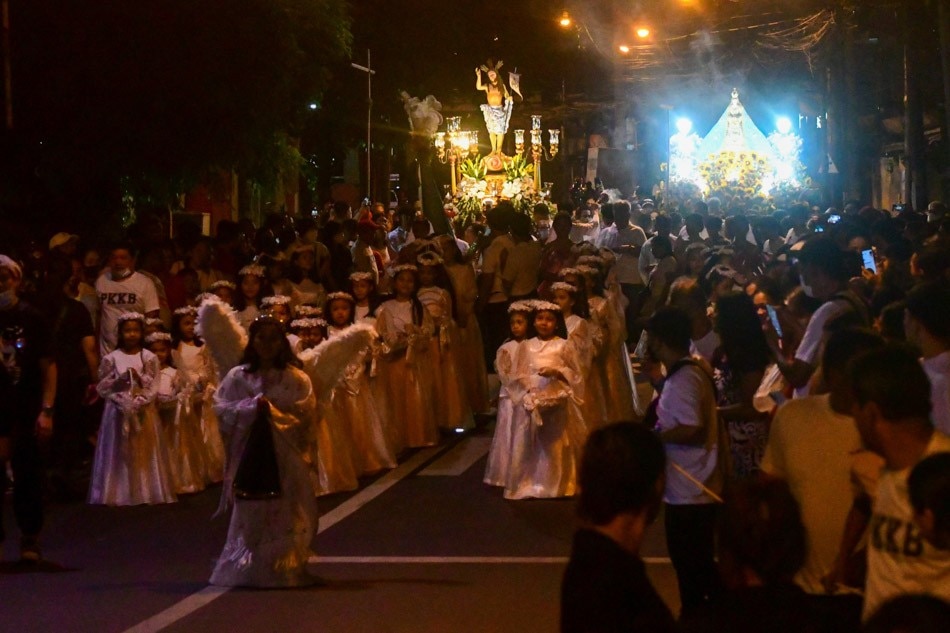 Filipinos honor risen Jesus on Easter Sunday 2