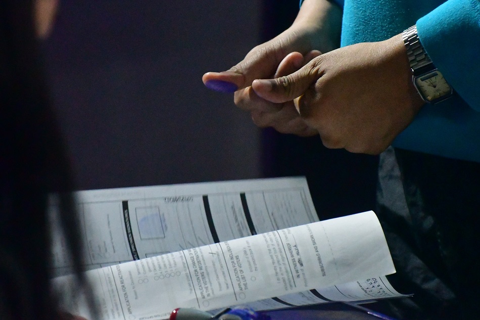 Senate Probe Sought Into 'fraudulent' Voter Registrations | ABS-CBN News