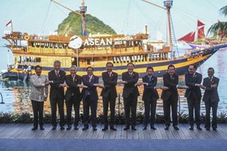 ASEAN leaders say 'deeply concerned' about Myanmar violence