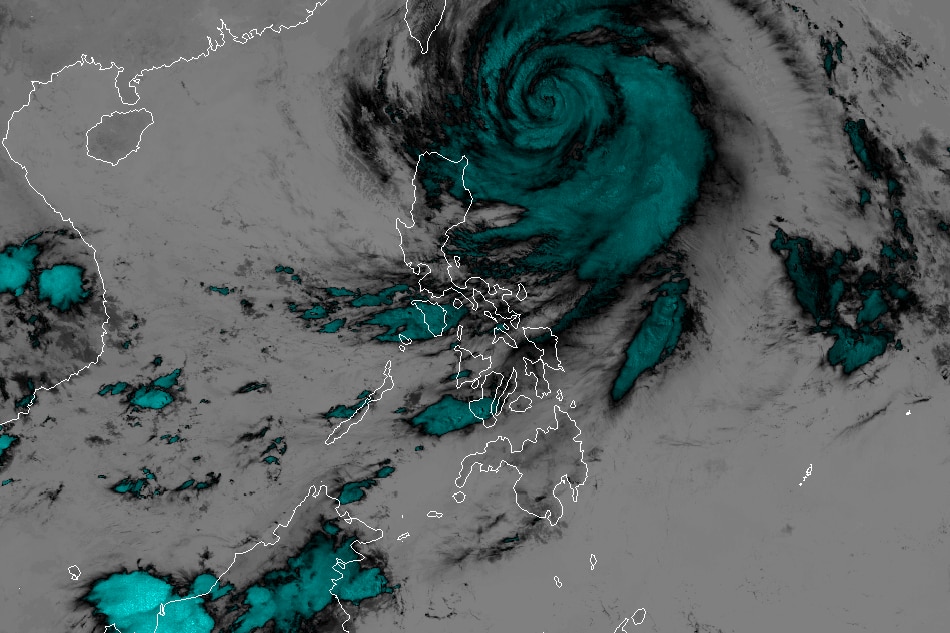 Imagery courtesy of the Japanese Meteorological Agency