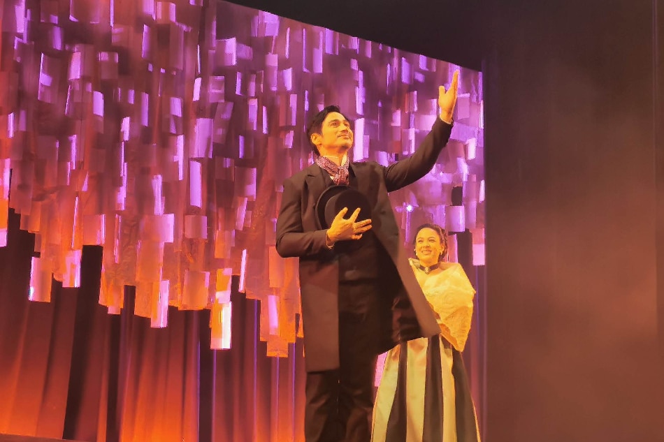 Piolo Pascual takes his bow during the invitational preview of 'Ibarra.' Vladimir Bunoan, ABS-CBN News