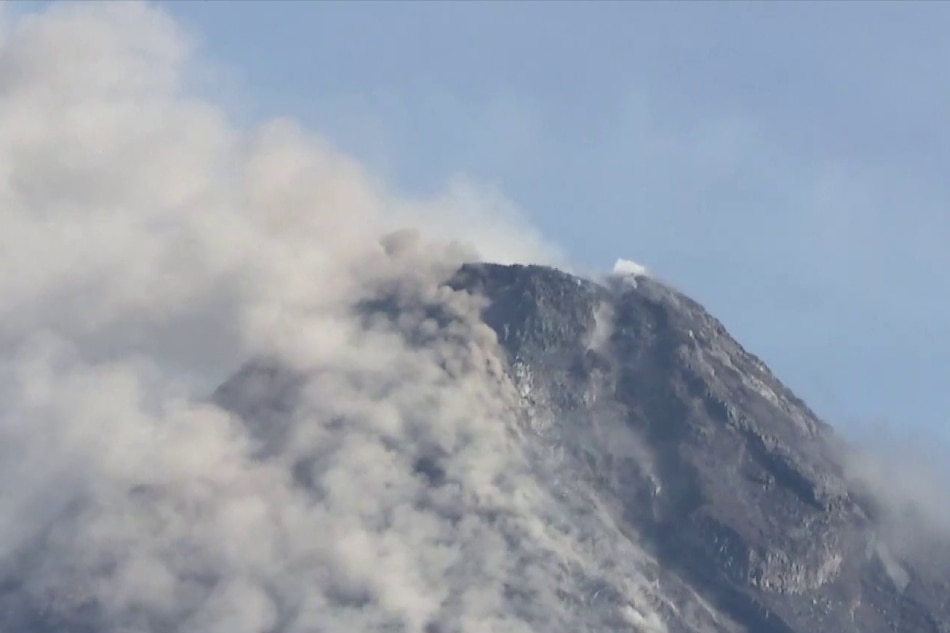Ash From Mayon Volcano Falls In Parts Of Albay Abs Cbn News