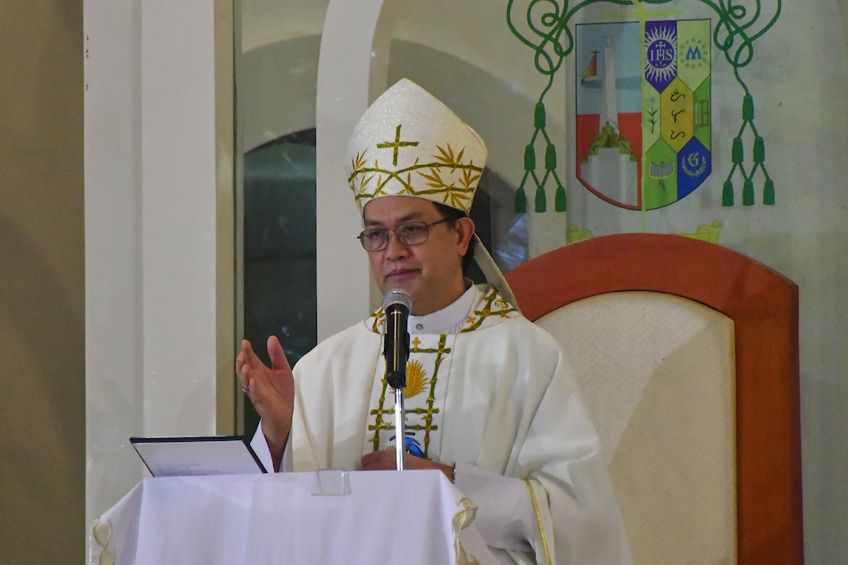 Bishop Pablo Virgilio David of the Diocese of Kalookan presides over a Holy Mass in his cathedral. ABS-CBN News. Mark Demayo, ABS-CBN News/File 