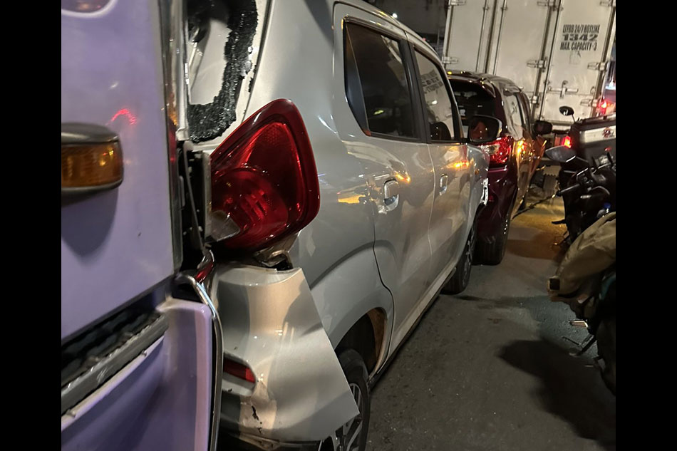 Karambola ng 6 na sasakyan, nagdulot ng matinding traffic sa Aurora Boulevard flyover