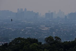 Smog continues to cover Metro Manila