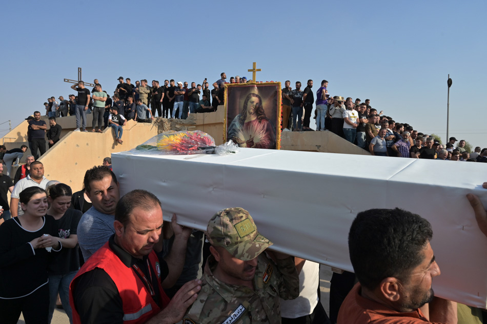 Mourners hold funeral for Iraq wedding fire victims | ABS-CBN News