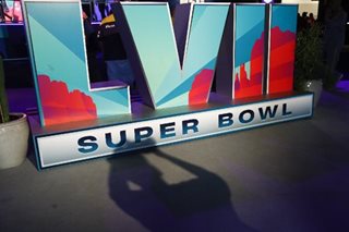 NFL: Fans descend on Phoenix for Super Bowl