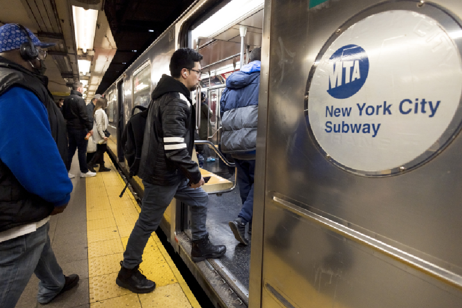 nyc subway trains