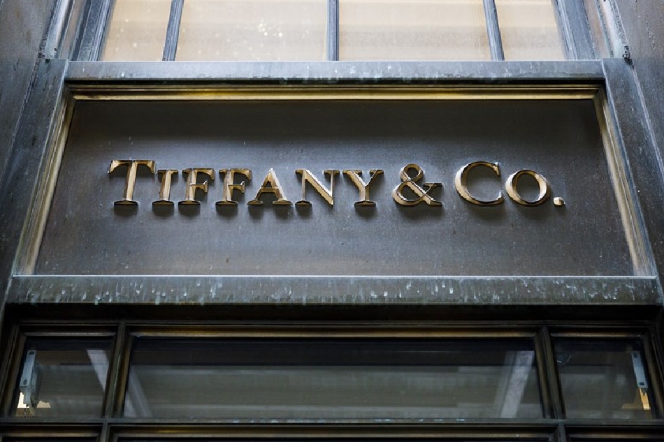 Tiffany & Co. moves into a temporary location next door to iconic Fifth  Avenue flagship