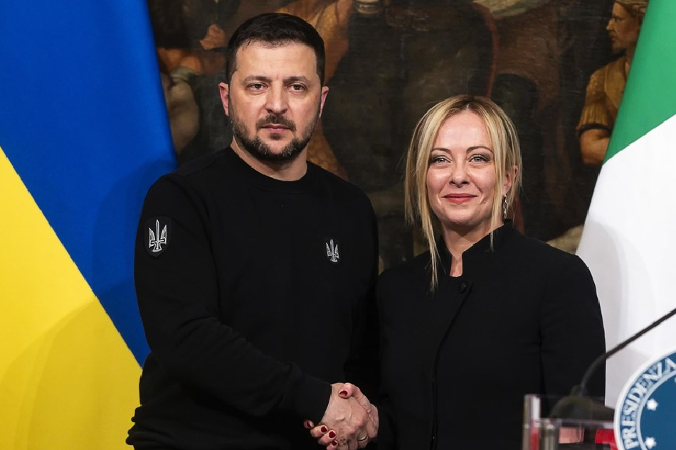 Italian Prime Minister Giorgia Meloni (R) and Ukraine