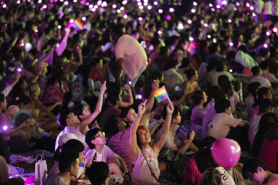 Singapore Holds First Lgbtq Rally Since Gay Sex Decriminalized Abs Cbn News