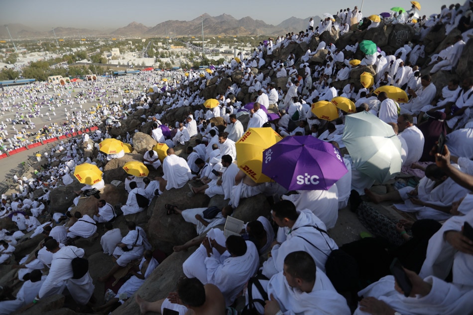 Muslims climb Mount Arafat for ABSCBN News