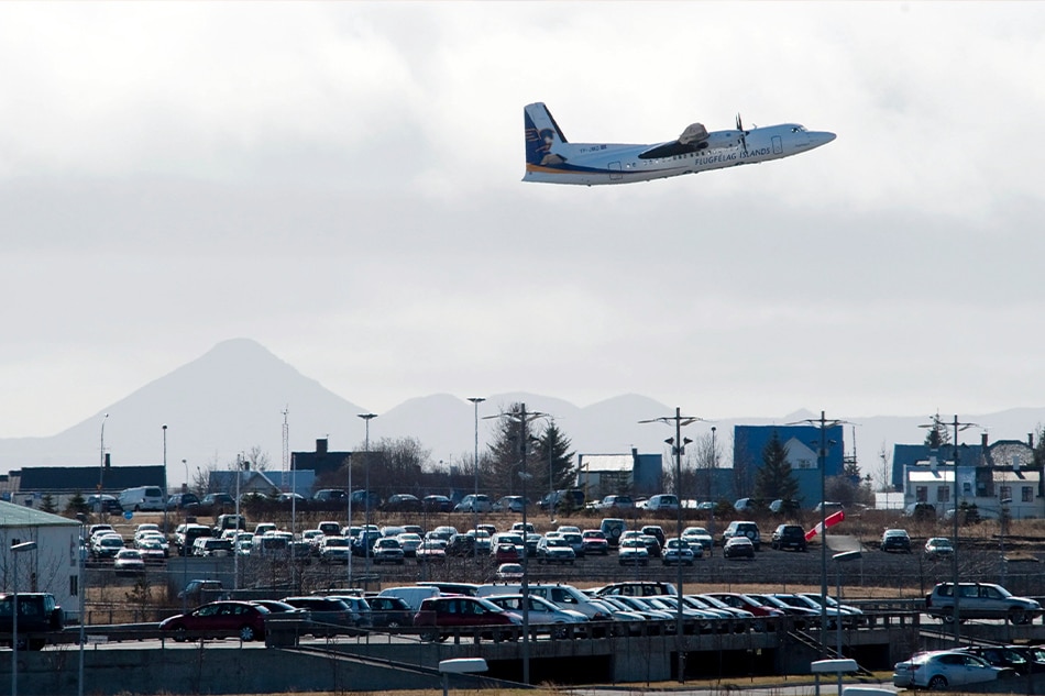 hundreds-of-quakes-in-iceland-spur-volcano-warning-abs-cbn-news