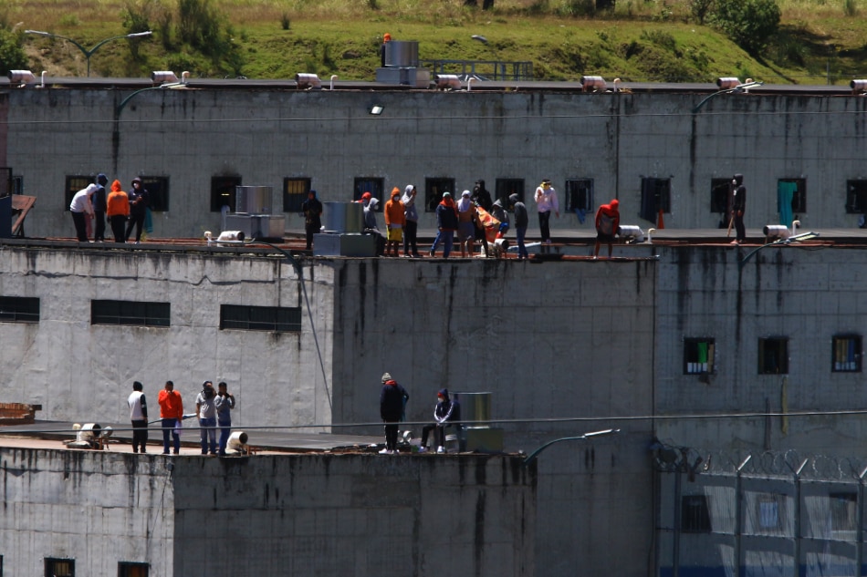 Ecuador Prisoners Hold 57 Guards Police Hostage Abs Cbn News