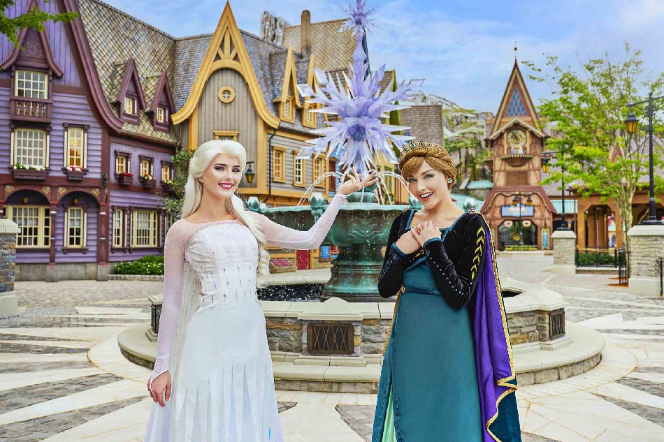 HK Disneyland gears up for opening of World of Frozen | ABS-CBN News