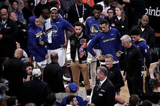 Warriors' Curry nearing return from shoulder injury