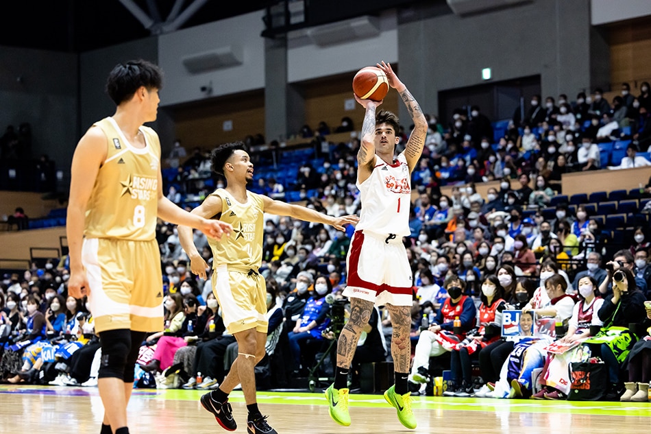 GMA Sports PH - Levanga Hokkaido completes comeback against Kobe Paras and  the Niigata Albirex BB #BLEAGUE READ