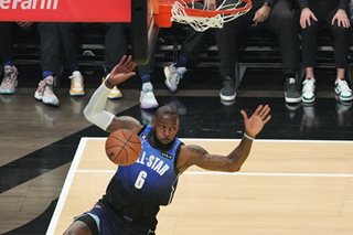 Injured LeBron facing 'weeks' on sidelines: reports