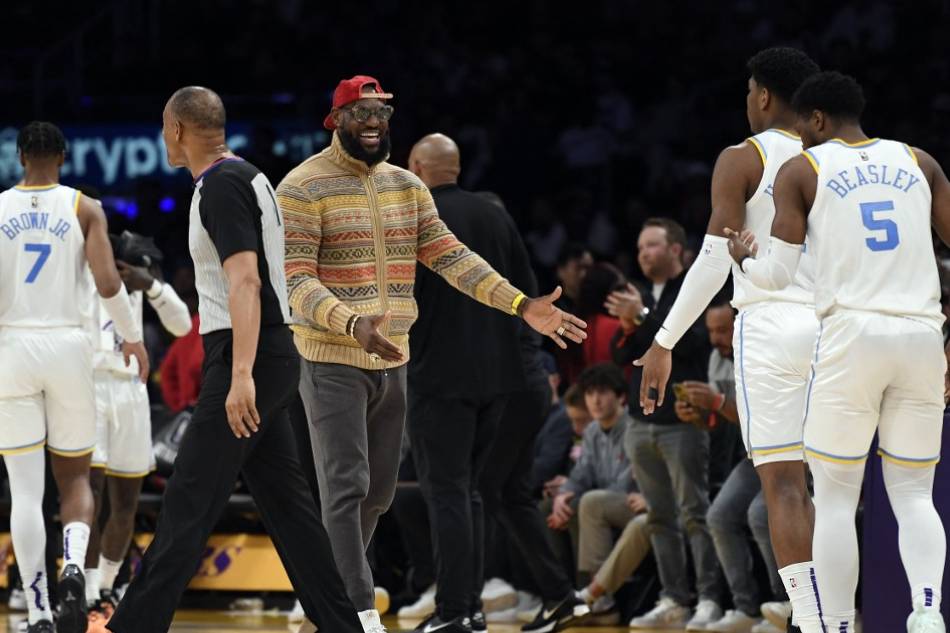 Lakers Practice ! LeBron James & Rui Hachimura are the last 2 in the gym  working 