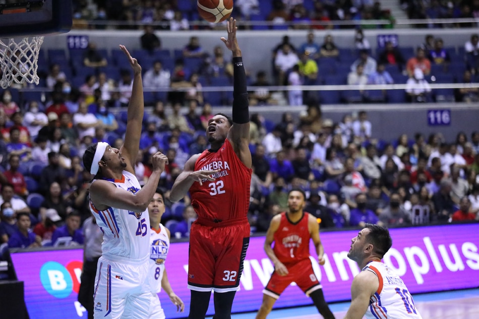Justin Brownlee in action for Ginebra against NLEX in the 2023 PBA Governors' Cup quarterfinals. PBA Images.