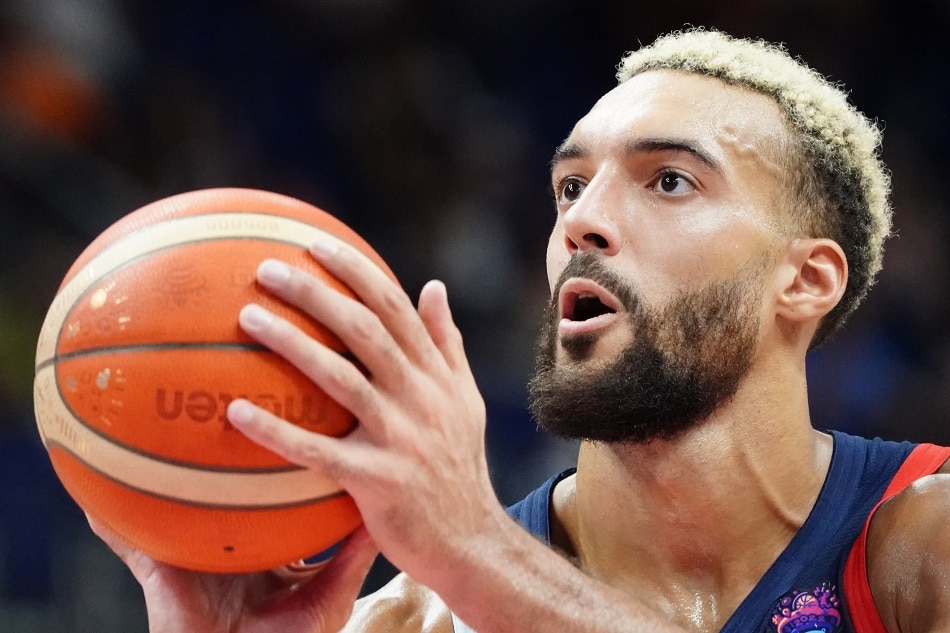 France's Rudy Gobert in action during the FIBA EuroBasket 2022 Round of 16 match between Turkey and France at EuroBasket Arena Berlin, in Berlin, Germany, 10 September 2022. EPA-EFE/CLEMENS BILAN