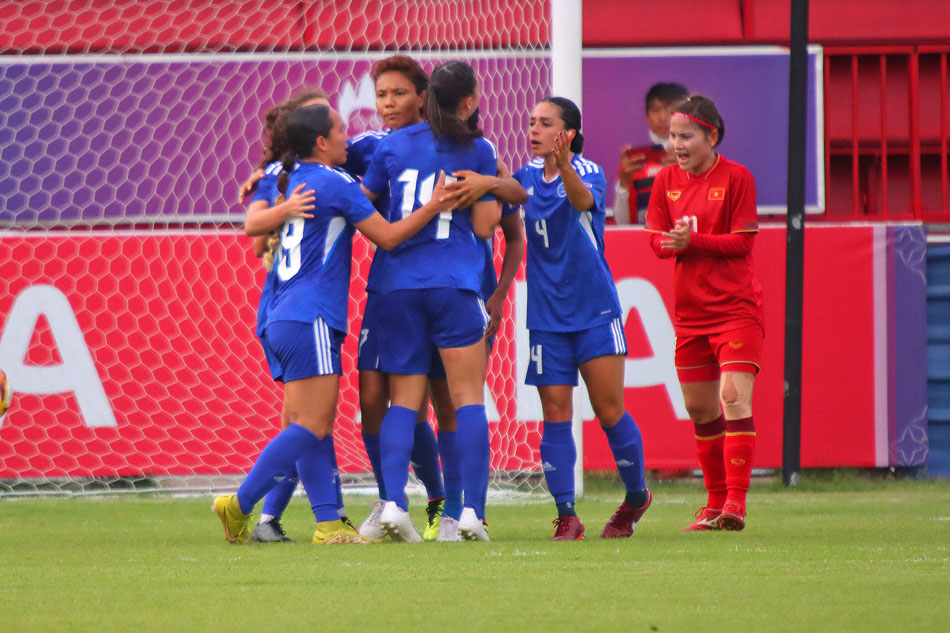 The Filipinas celebrate an early goal by Sarina Bolden against Vietnam in their Group A match in the 32nd Southeast Asian Games at the RSN Stadium in Phnom Penh, Cambodia, May 9, 2023. PFF/PWNFT Media.