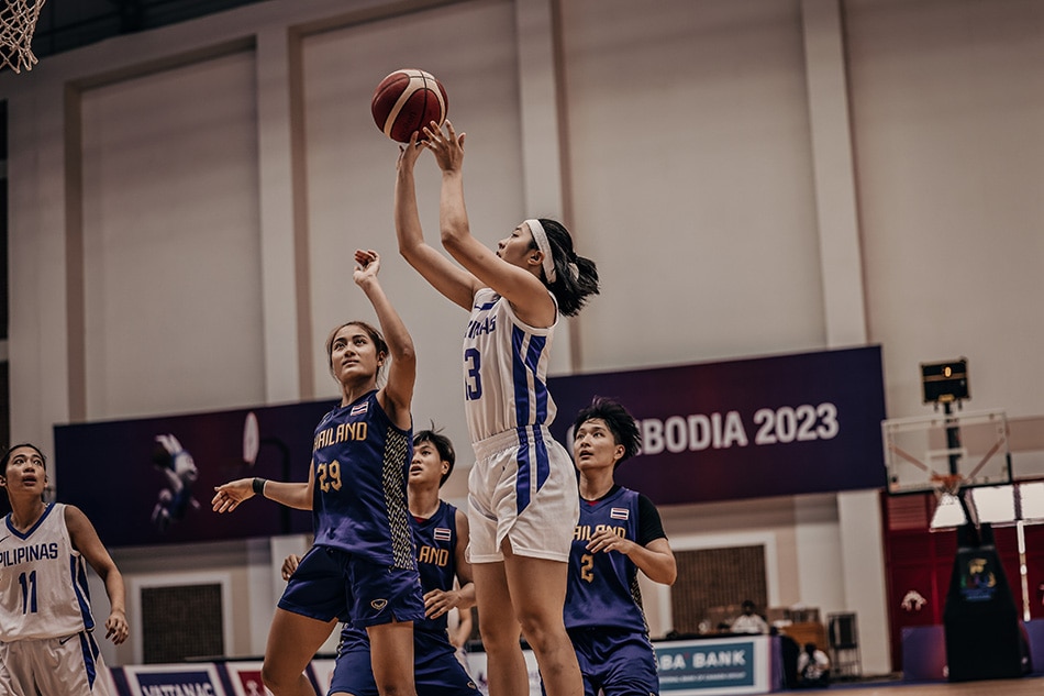 Gilas Women's guard Trina Guytingco in action against Thailand during the 2023 Southeast Asian Games at the Morodok Techo National Sports Complex in Phnom Penh, Cambodia on May 14, 2023. Photo courtesy Ariya Kurniawan.