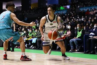 Dwight Ramos signs extension with Levanga Hokkaido
