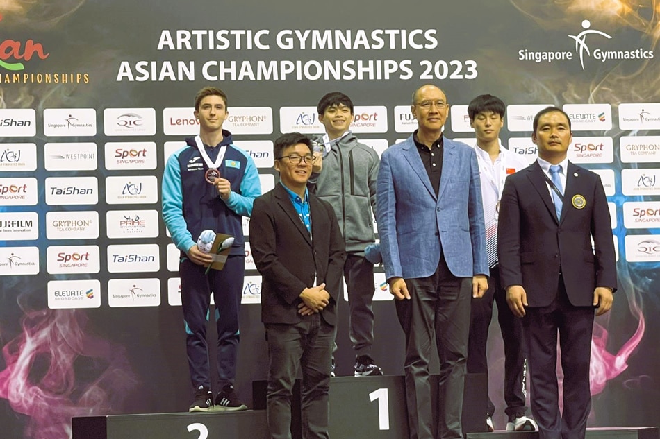 Carlos Yulo Retains Floor Exercise Title, Captures Gold In Asian Meet ...