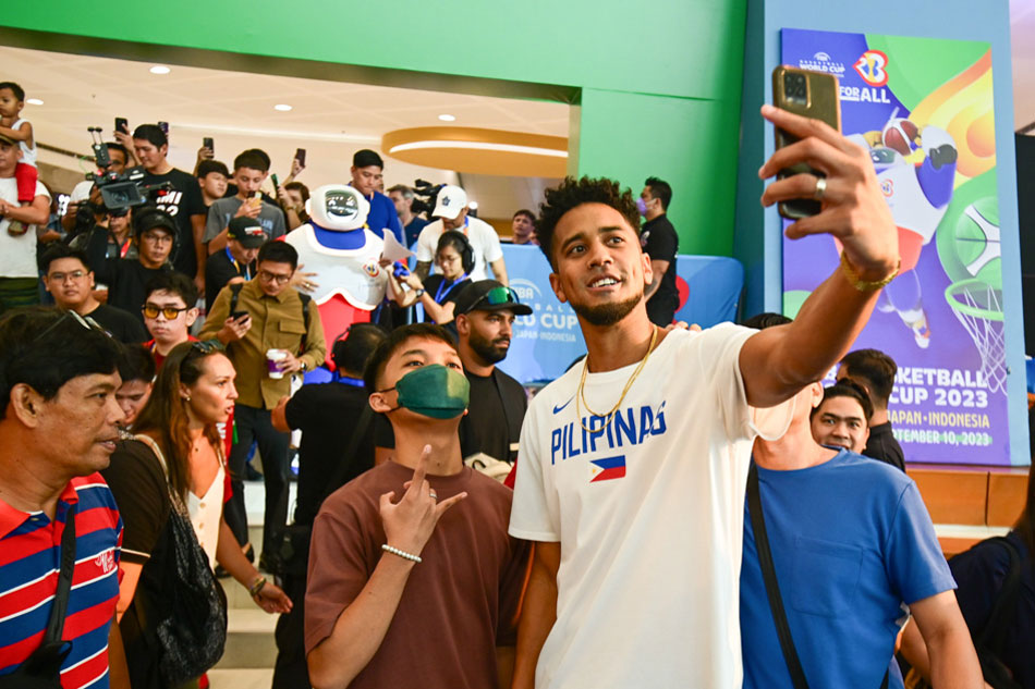 Gilas legend Gabe Norwood joins basketball enthusiasts during the opening of the 2023 FIBA World Cup Fan Zone at the SM MOA Music Hall in Pasay City on August 25, 2023. Maria Tan, ABS-CBN News