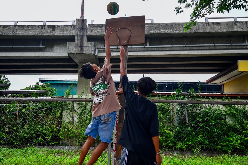 IN PHOTOS: As FIBA World Cup opens, Pinoys show love for basketball 2
