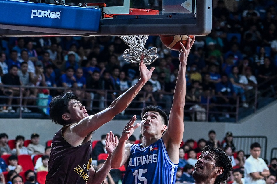 Calvin Oftana of Gilas Pilipinas in action against the Changwon LG Sakers in a tune-up game on September 22, 2023 at the Philsports Arena in Pasig as part of preparations for the upcoming Asian Games. Gilas took home the win, 86-81. Maria Tan, ABS-CBN News