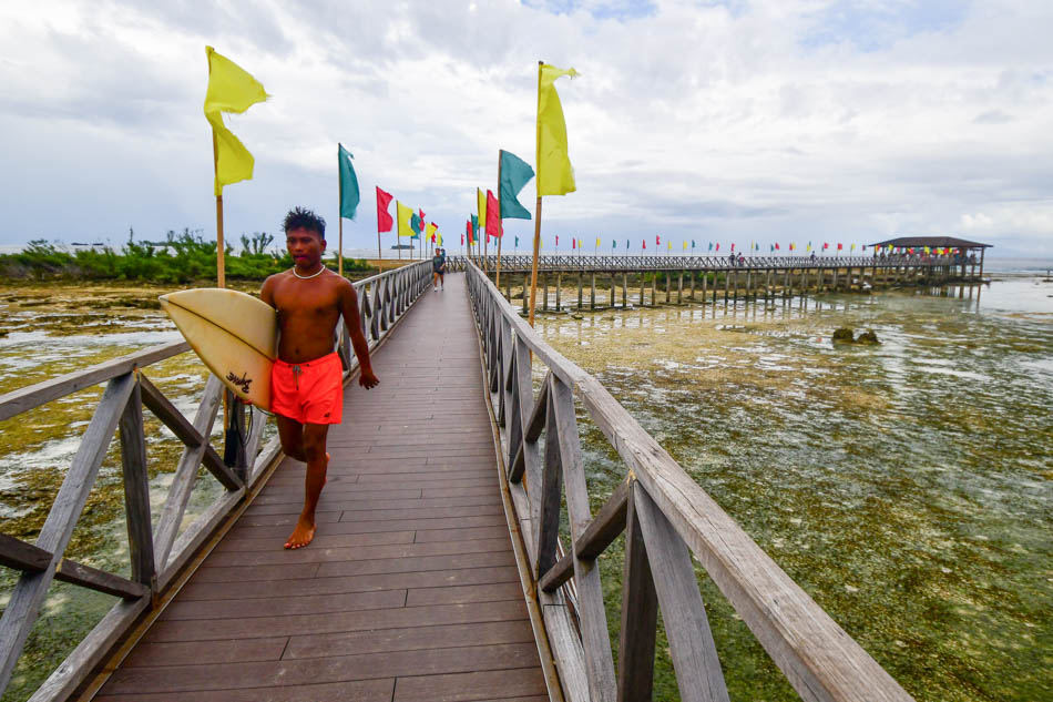 Competitors Arrive at Cloud 9 Ahead of Siargao International