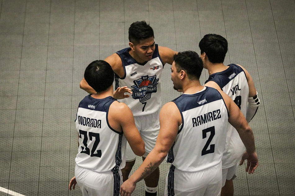 The triumphant MCFASolver Tech Centrale team. PBA Images.