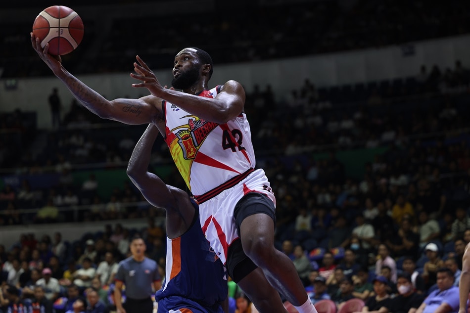 San Miguel import Ivan Aska in action against Meralco. PBA Images.