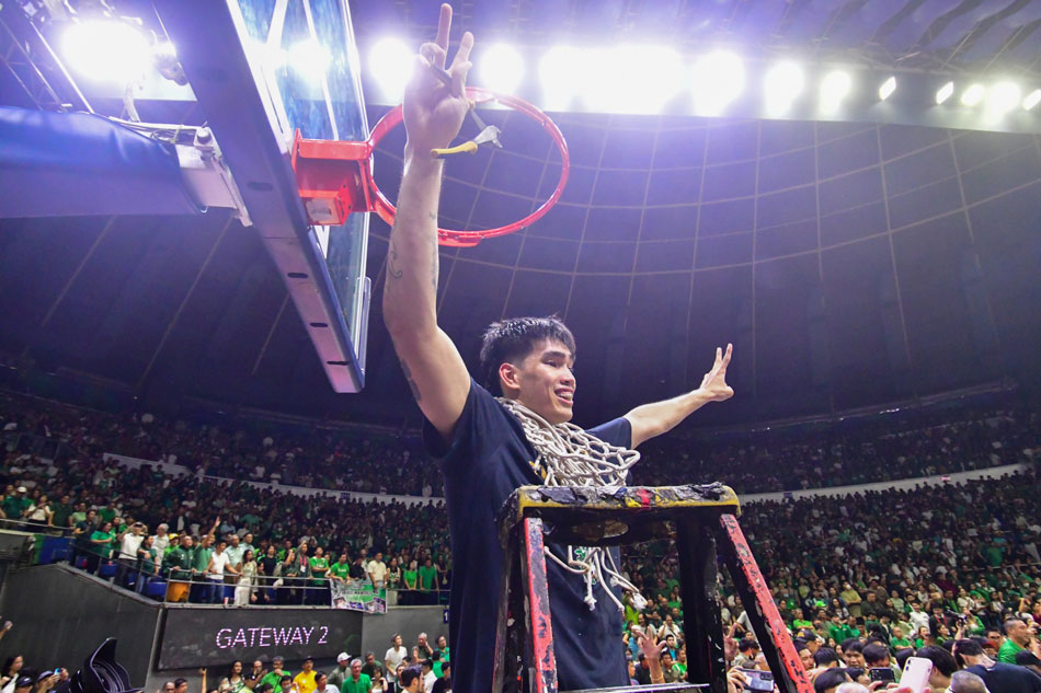 Absolute gym rat Kevin Quiambao works out with former UAAP MVP