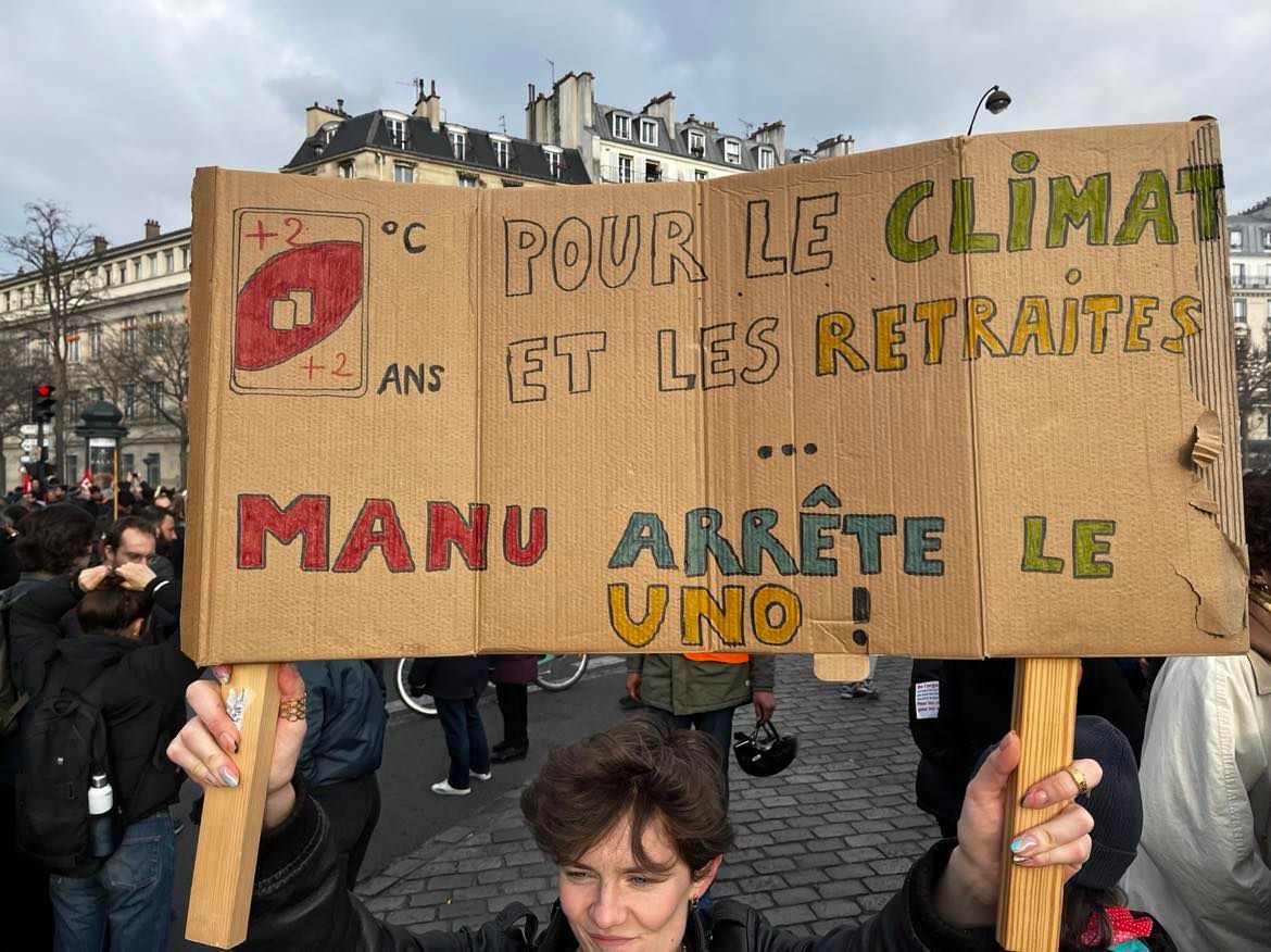 PLACARD