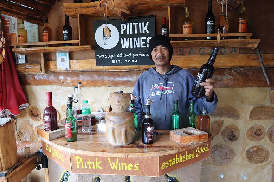 Piitik Wines founder Egbert Dailay says honesty works for his roadside kiosk. Art Fuentes, ABS-CBN News