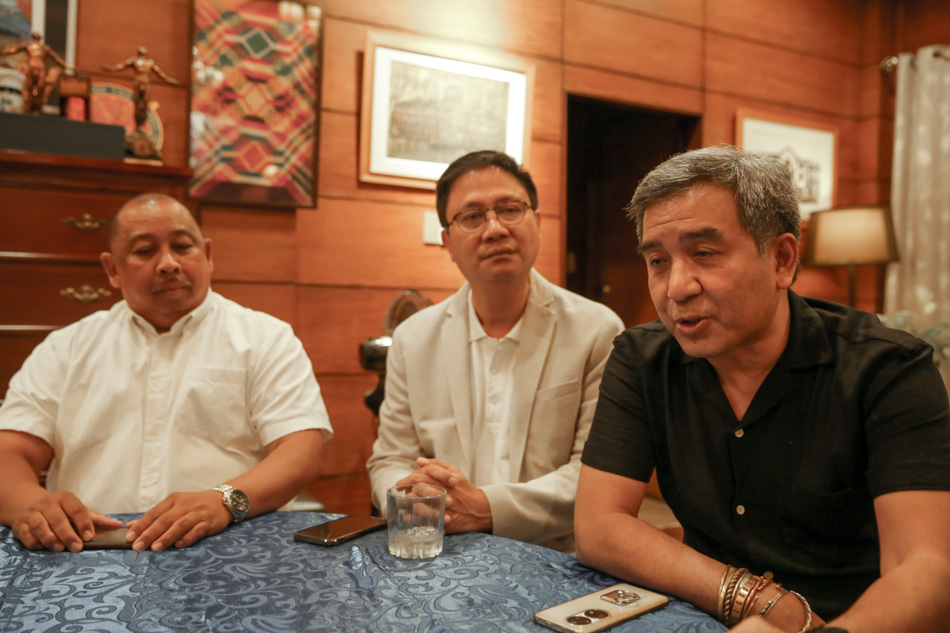 The OASD leadership (left to right) Director Francisco Diaz and Director for External Affairs and Resource Generation Patrick Gregorio with UP Diliman Chancellor Fidel Nemenzo. Fernando G. Sepe Jr., ABS-CBN News