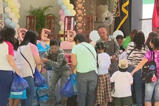 SPED students ng VIllamor Airbase ES, binigyan ng regalo