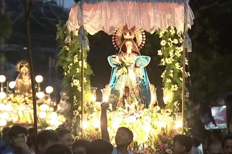 iba-t-ibang-imahe-ni-mama-mary-ipinrusisyon-sa-kaniyang-kaarawan-abs