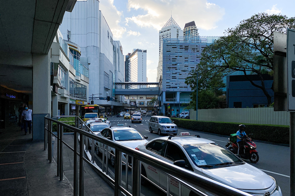 Taxi cabs wait at a terminal in Glorietta in Makati on March 11, 2021. Jonathan Cellona, ABS-CBN News/File