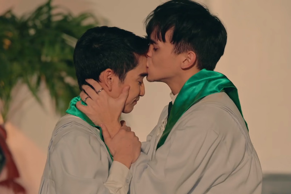 Tim (Zaijian Jaranilla) and Poch (Miggy Jimenez) during the finale episode of 