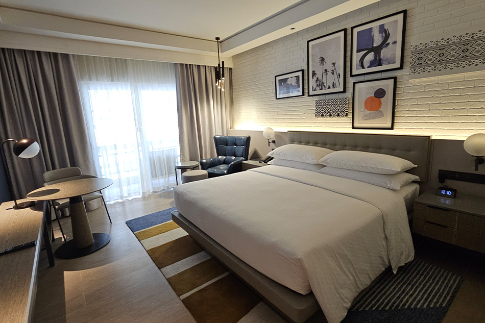 The rooms combine familiar Four Points by Sheraton elements with local touches. Karen Flores Layno, ABS-CBN News