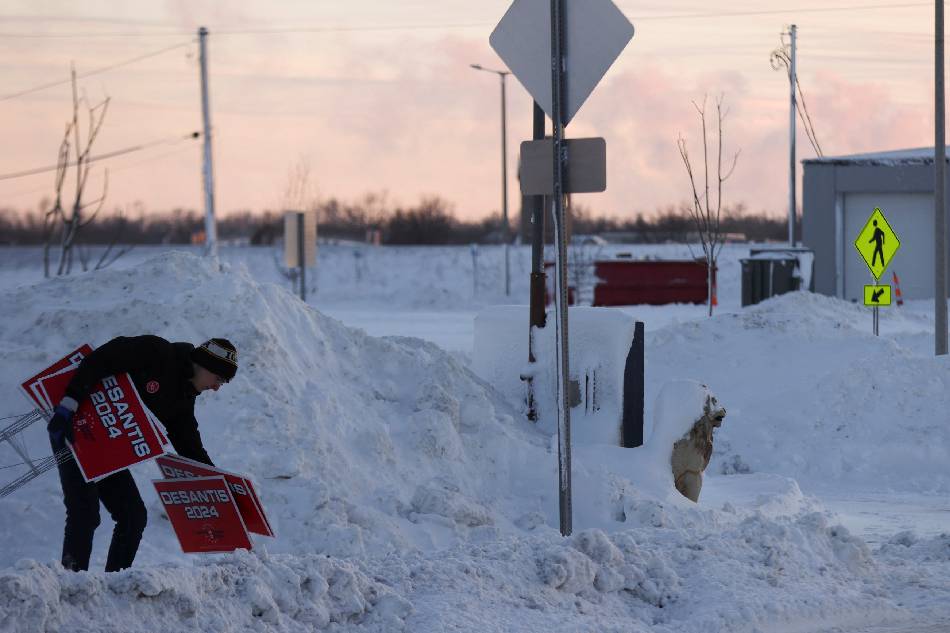 Life-threatening deep freeze envelops American Midwest