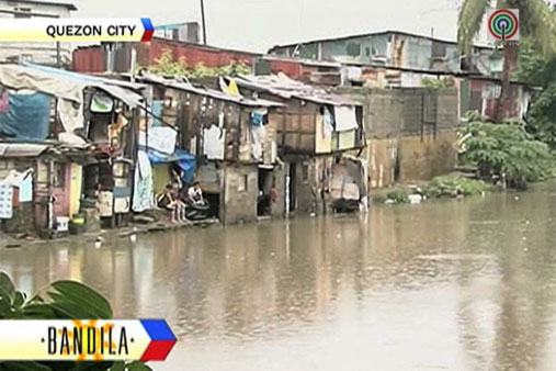 Residents Near Tullahan River Prepare To Evacuate Abs Cbn News 2069