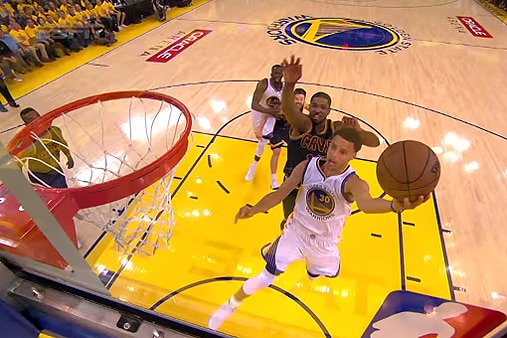 Watch Steph Curry Powers Warriors To Game 5 Win Abs Cbn News