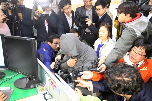 Captain Of Capsized Skorean Ferry Faces Criminal Investigation Abs Cbn News
