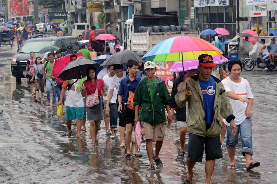 Philippines begins clean-up after rains, floods | ABS-CBN News