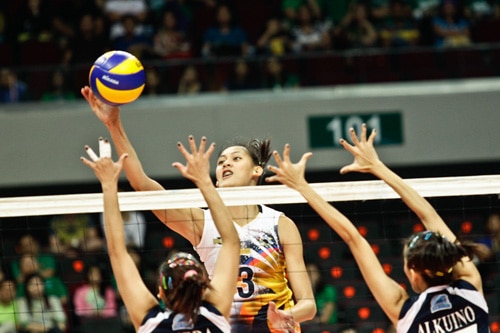 NU Outlasts Adamson In 4 Sets In UAAP Volleyball | ABS-CBN News